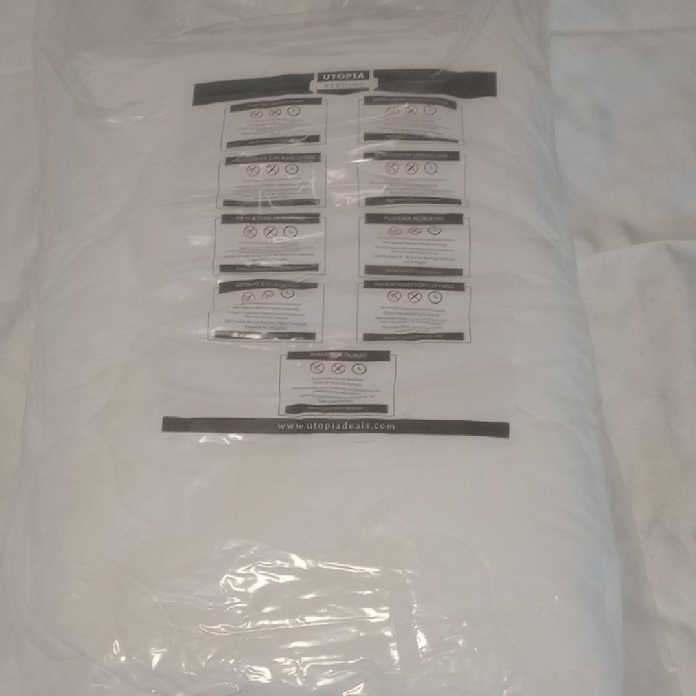 Utopia Bedding White Mattress Protector